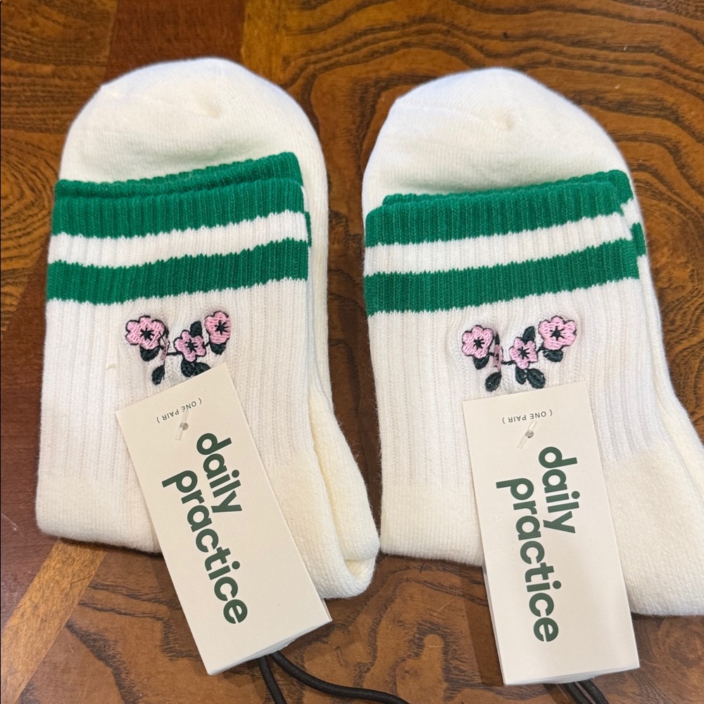 Anthropologie (2) White and Green Floral Socks